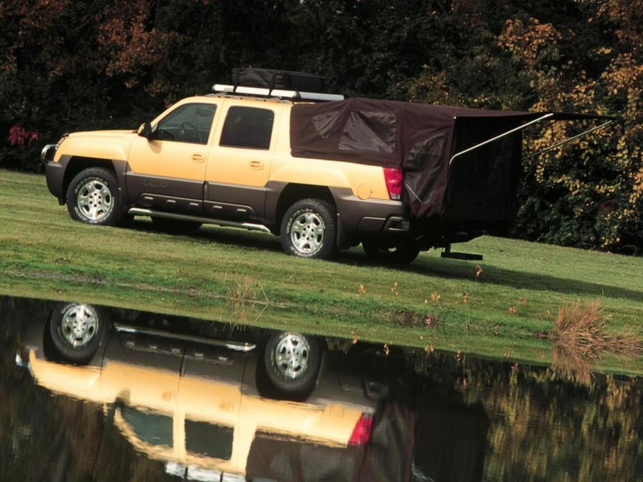  Chevrolet Avalanche Base Camp Concept 2000 года  (фото 3 из 3)